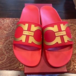 salvatore ferragamo men’s red/gold groove 2 slides, size 9, BNIB, last one- htf